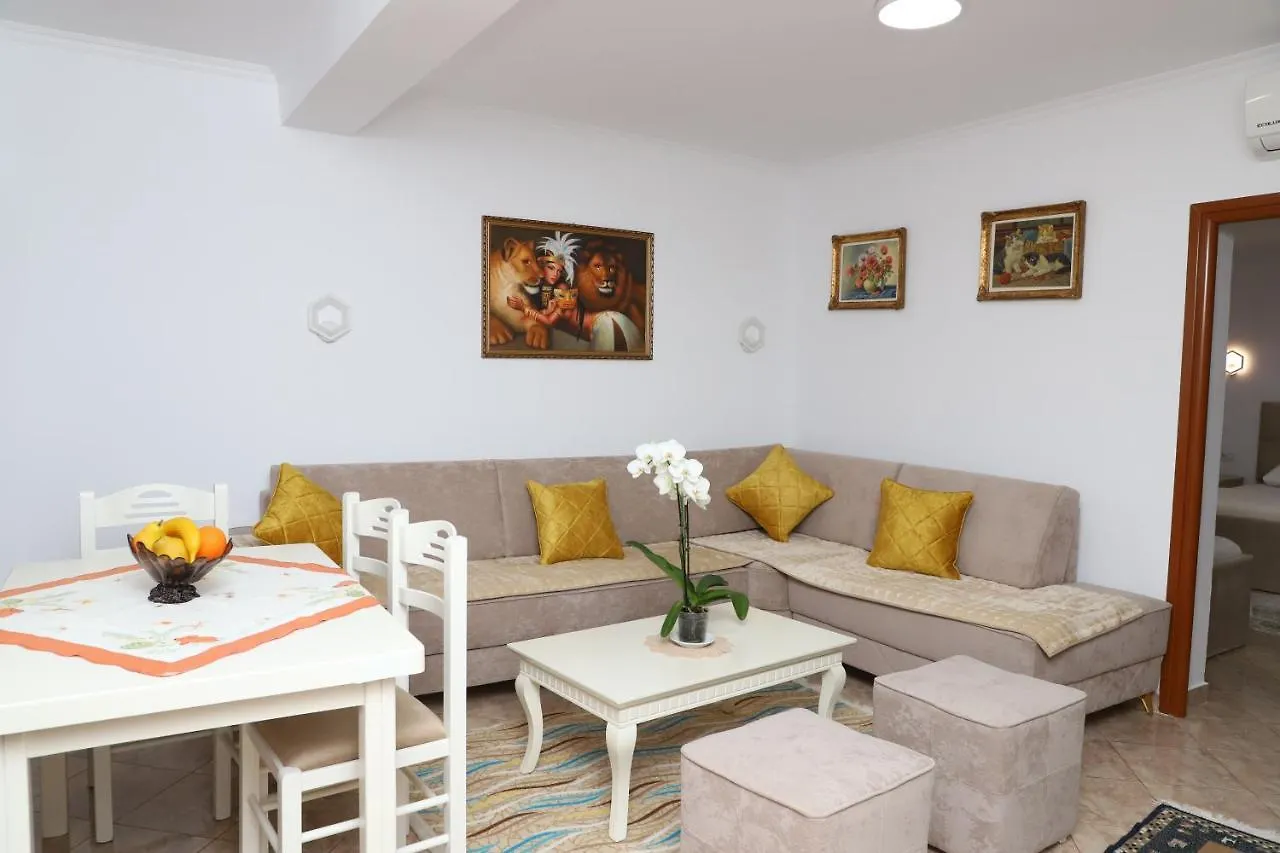 Downtown Apartment 2 Berat