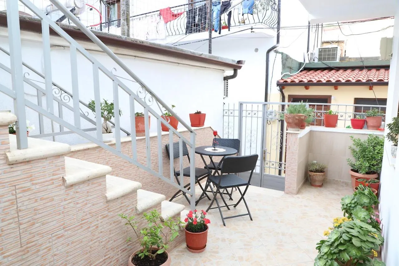 Downtown Apartment 2 Berat 0*,  Albania